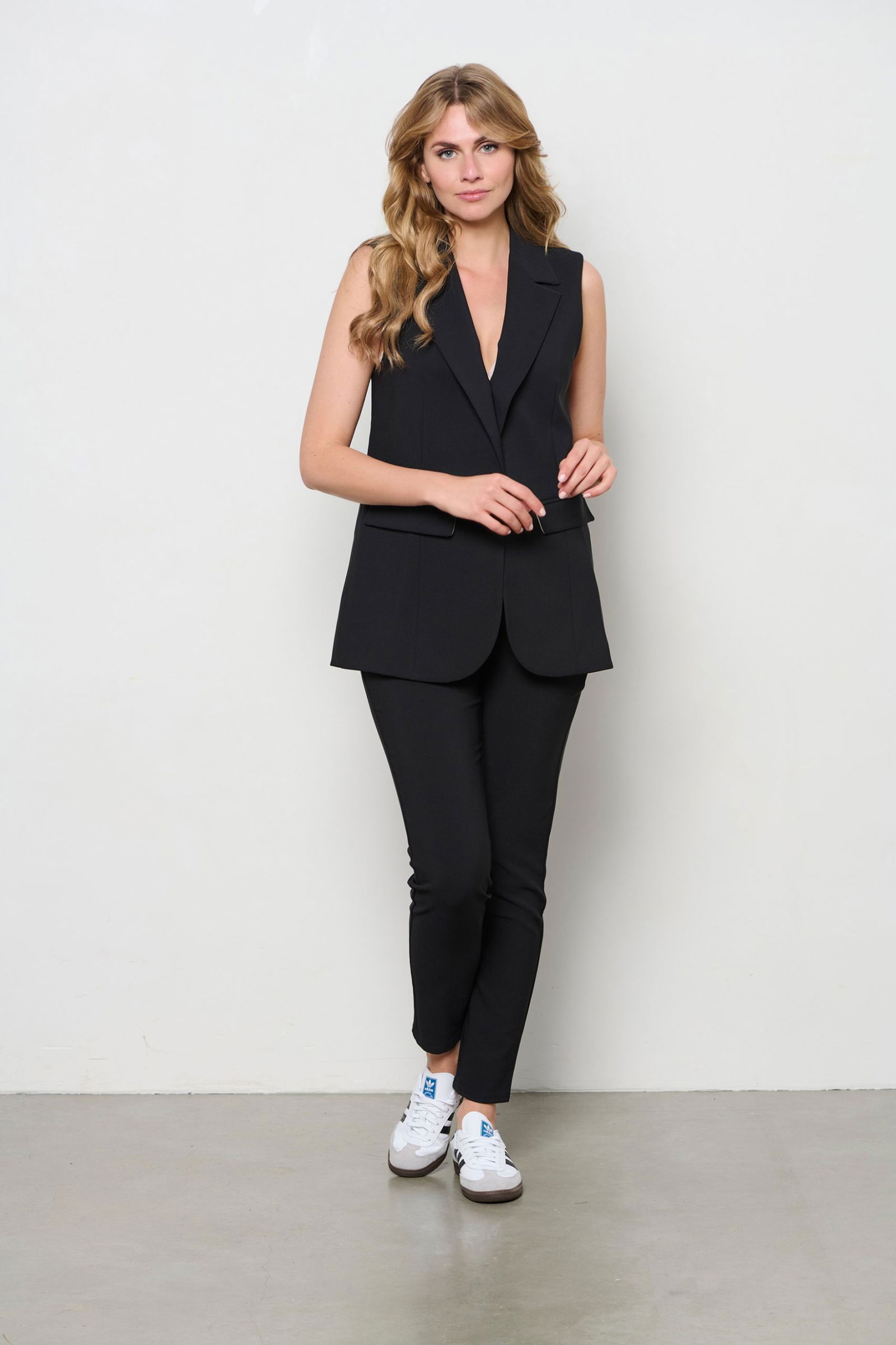 CAROLINE COMFORT A-Black