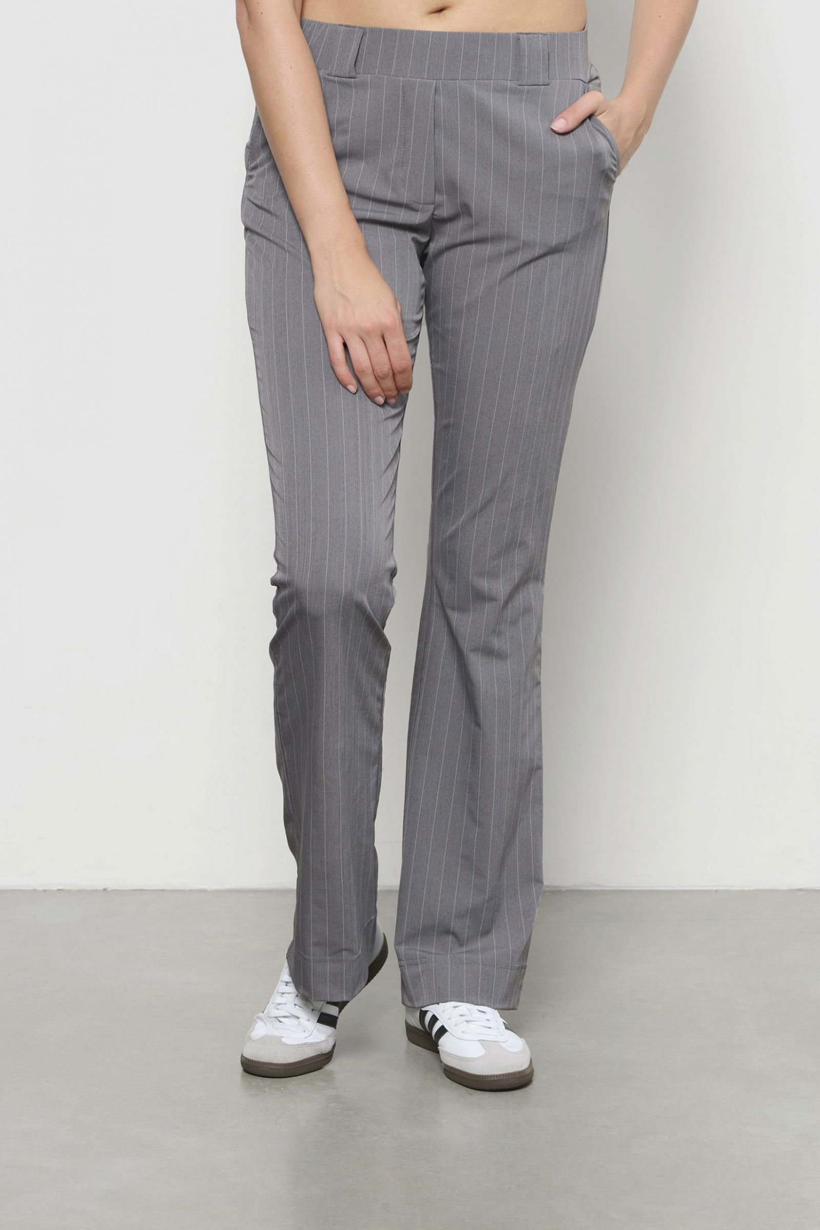 PENELOPE FLARE STRIPE C-Grey