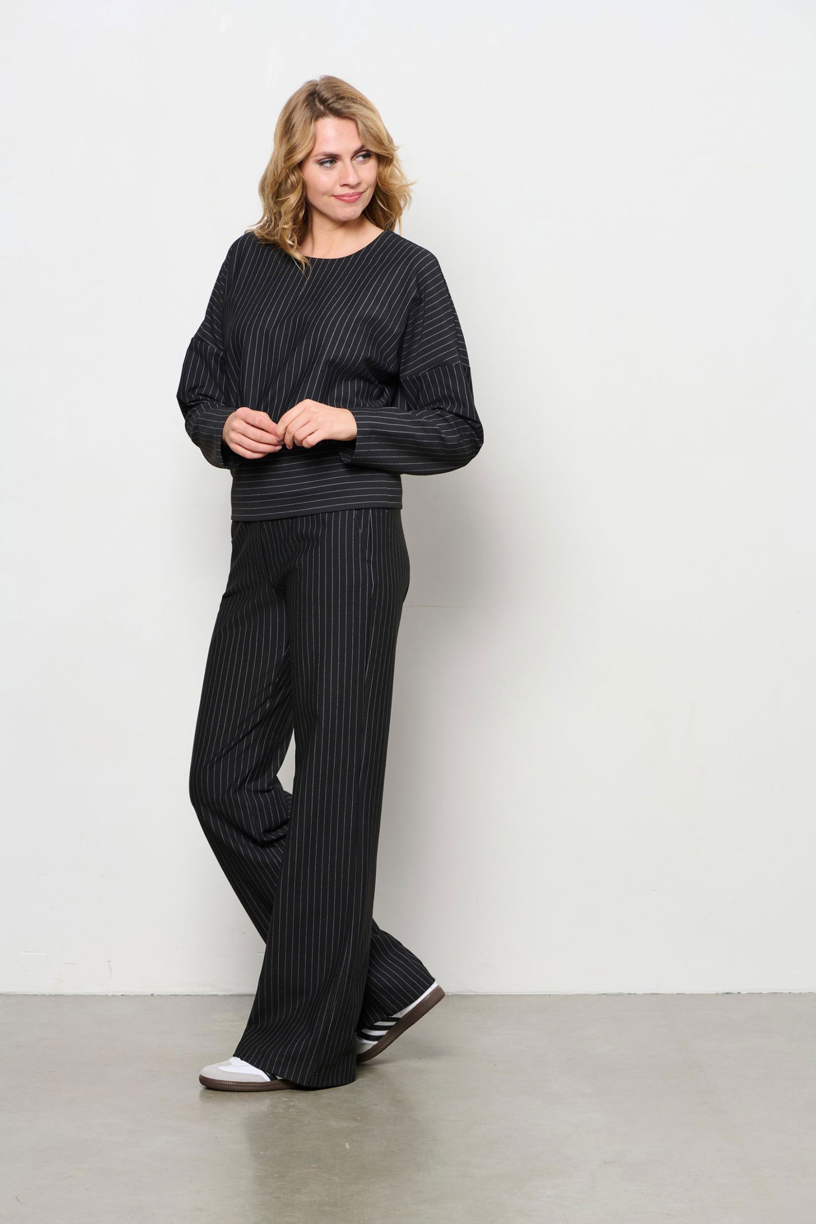 DANILA PINSTRIPE PUNTA A-Black