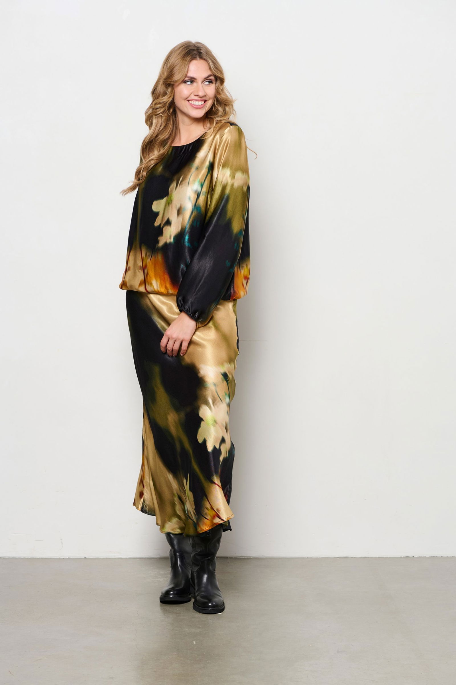 ALEXANDRA PLD FLOWER A-Black multi
