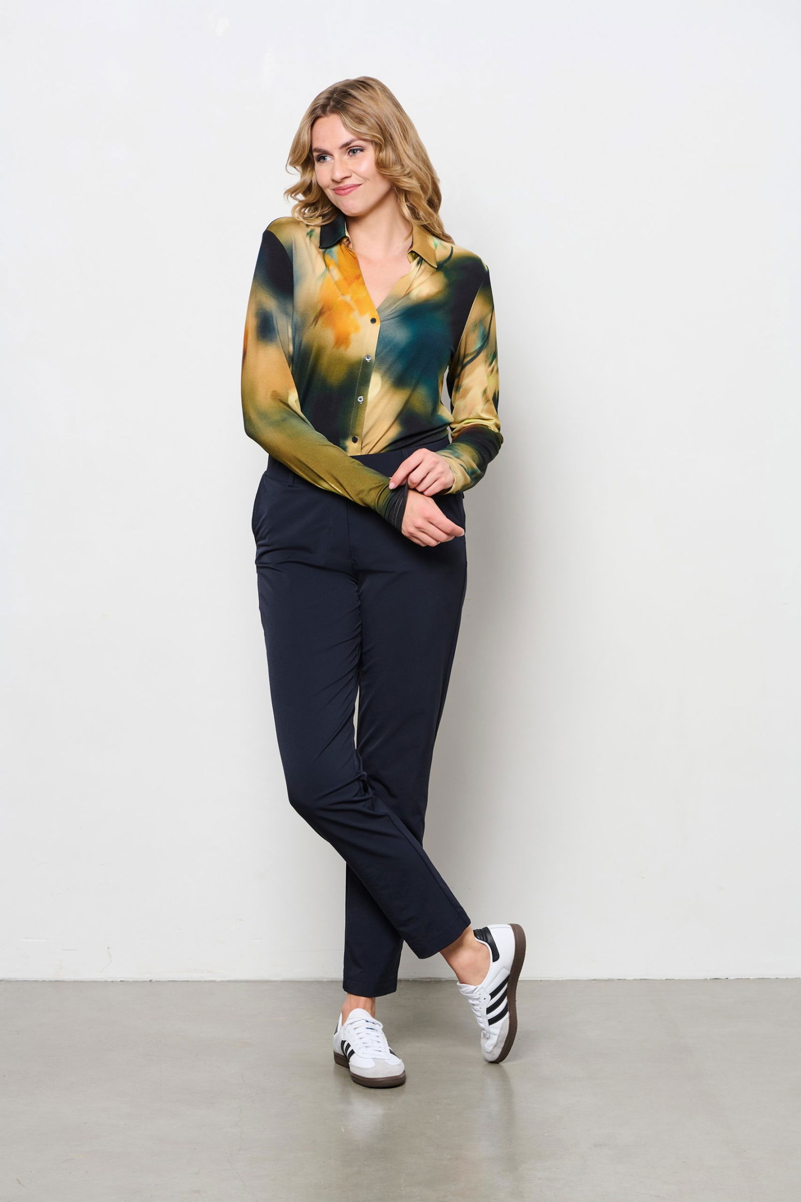VAYEN AO FLOWER A-Black multi