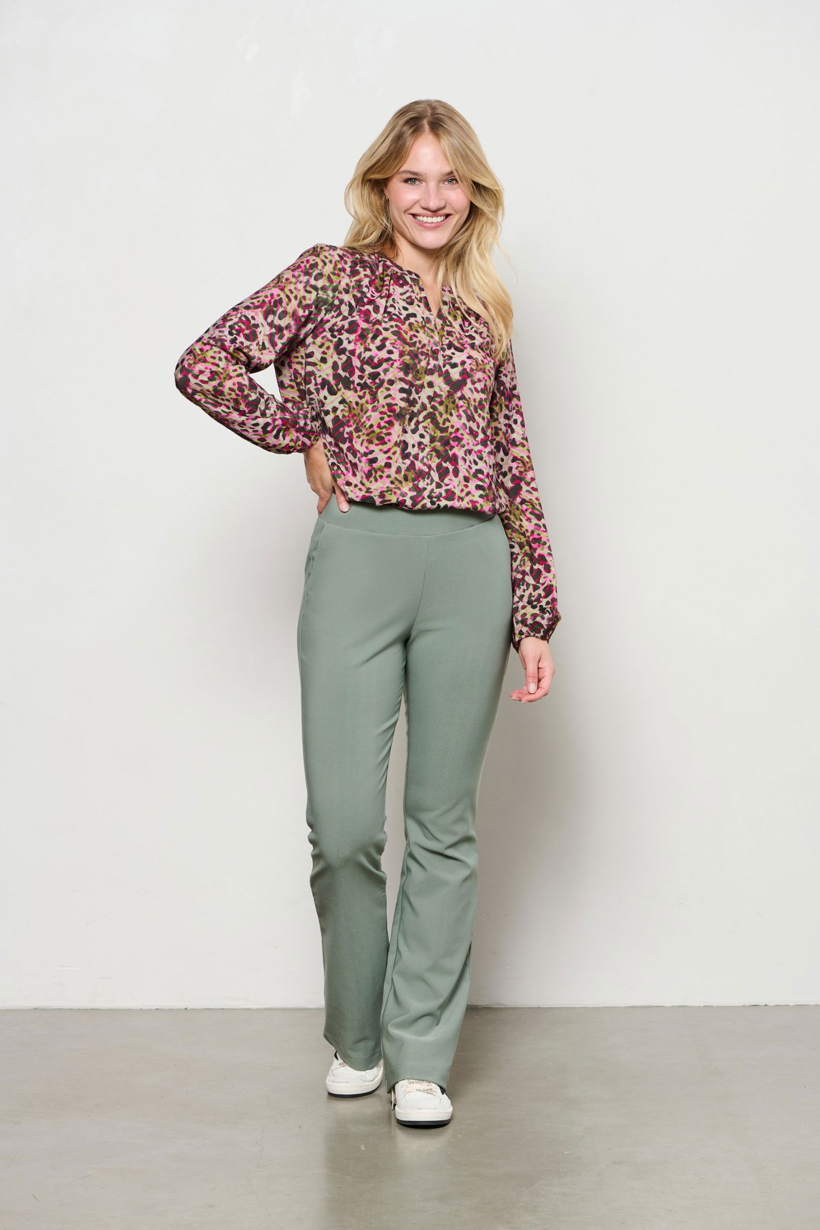 ELSIE ANIMAL KN-Khaki multi