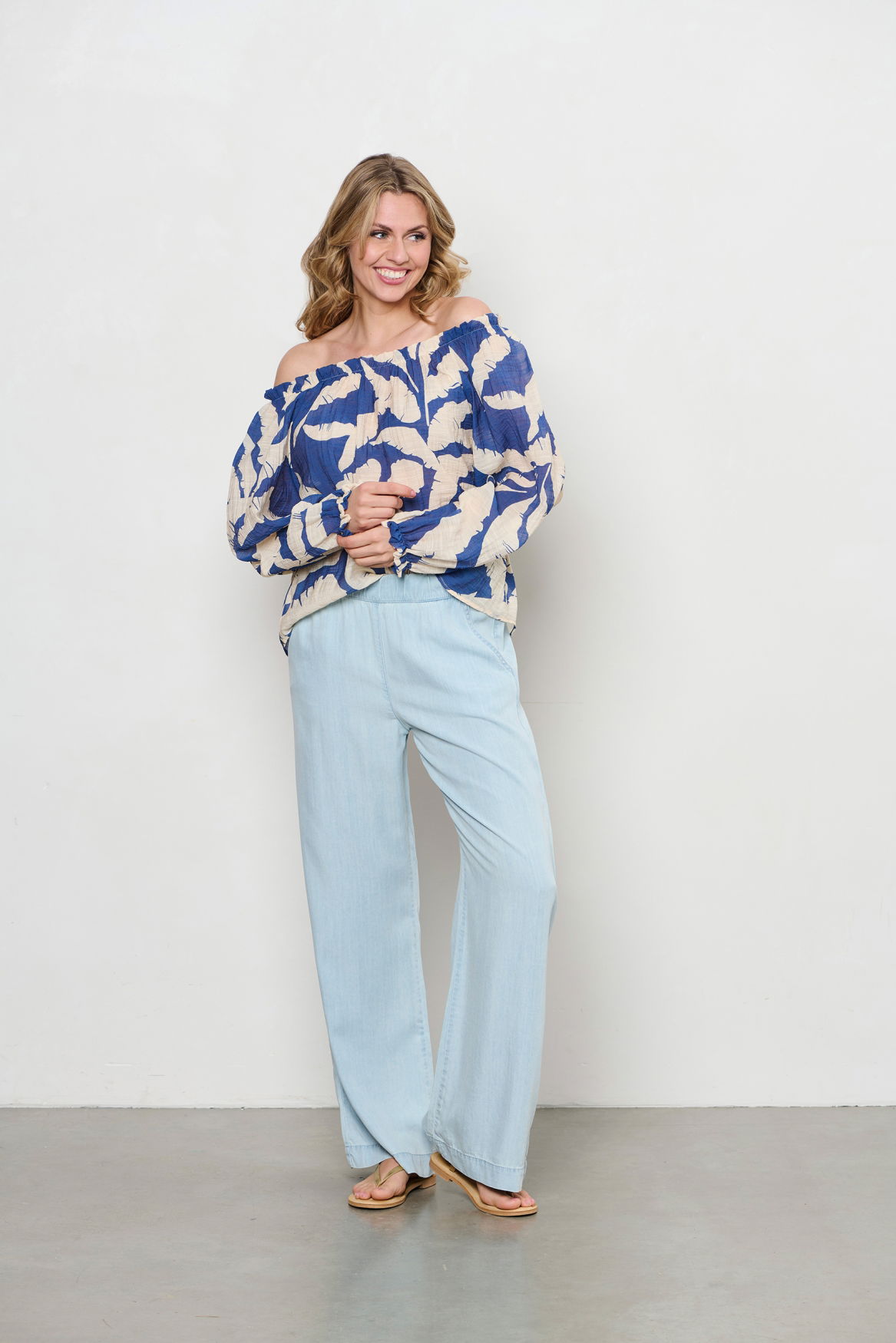 ACHA BANANA LEAF K-Cobalt multi