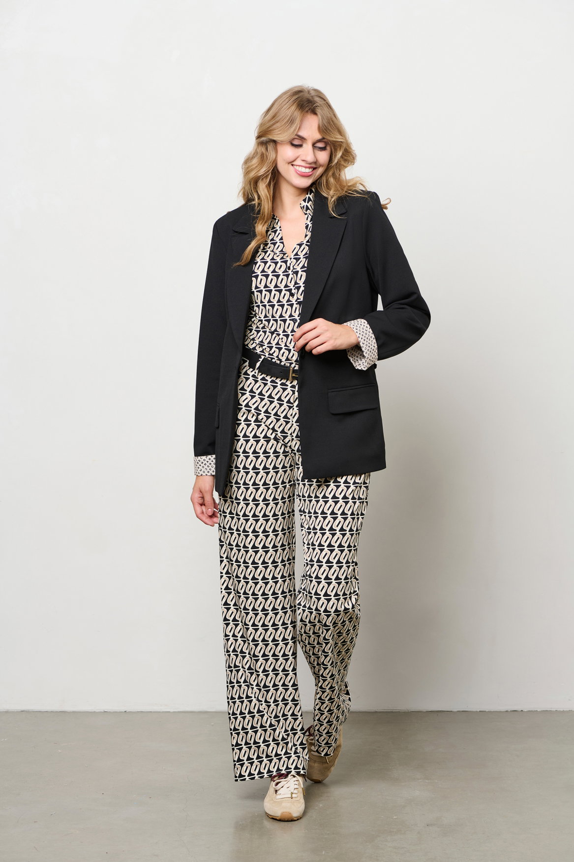 PATRICE MOON TRAVEL A-Black multi